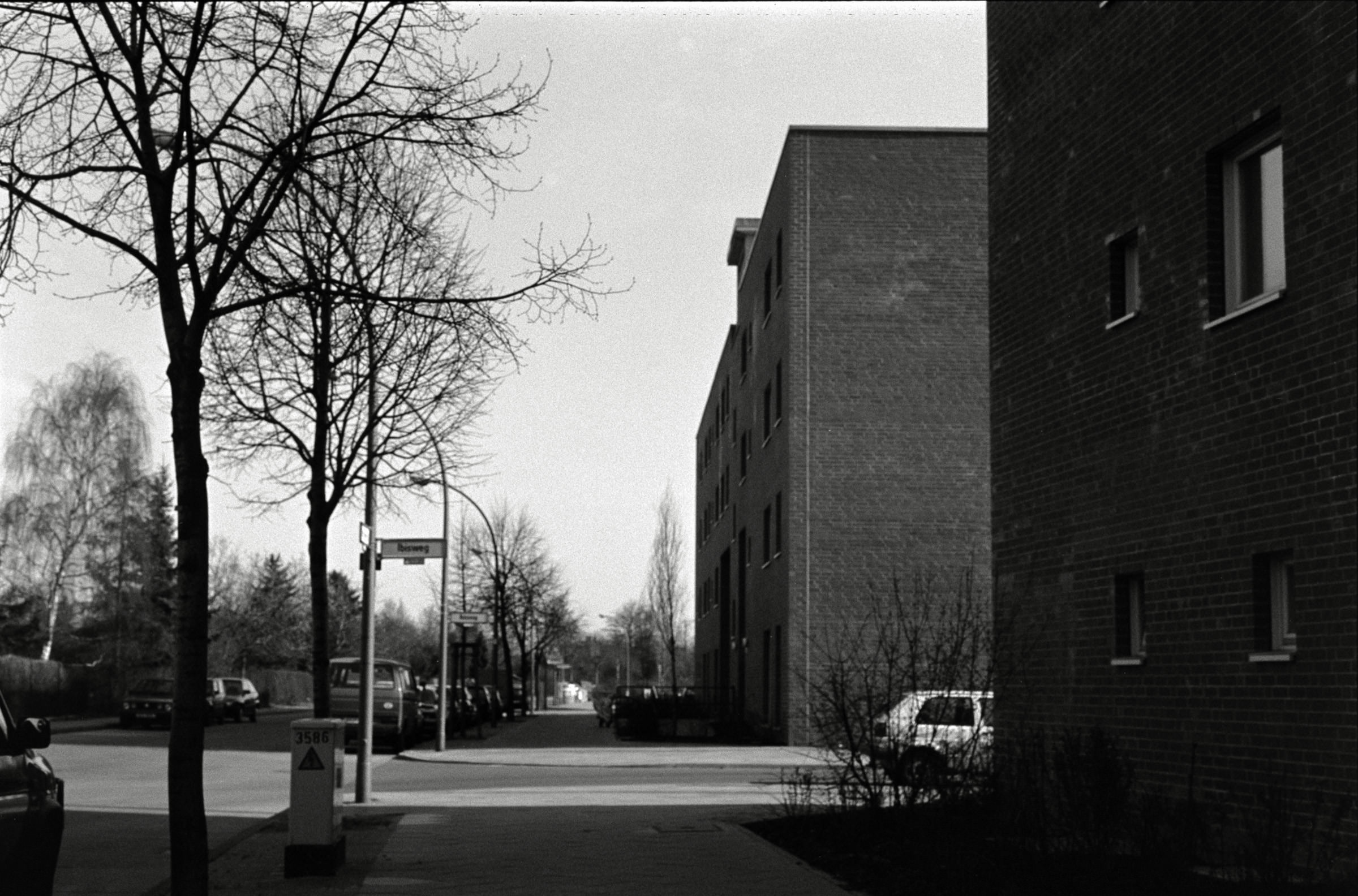 AHP F1993 03 006 sc240902 img26 NLP